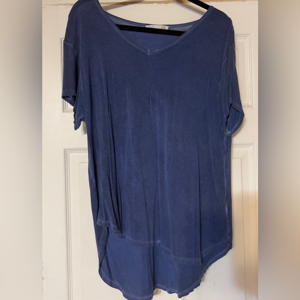 Blue t-shirt v-neck